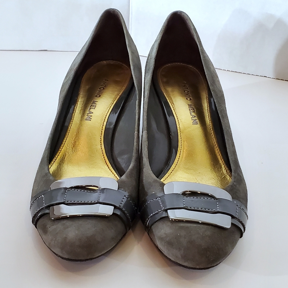 Antonio Melani Gray Suede Wedge Heel, size 7M
